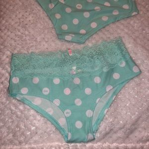 5/$25👑Pink vs panty